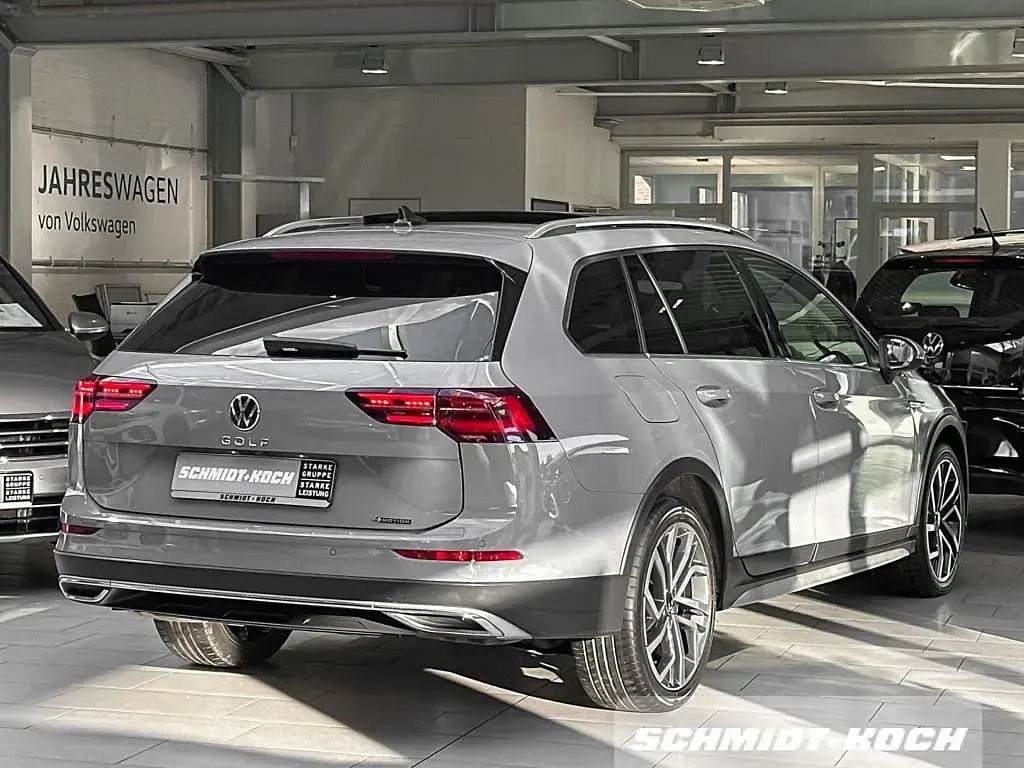 Używany VW Golf Alltrack 200 KM (147 kW) 2023 Szary Kombi