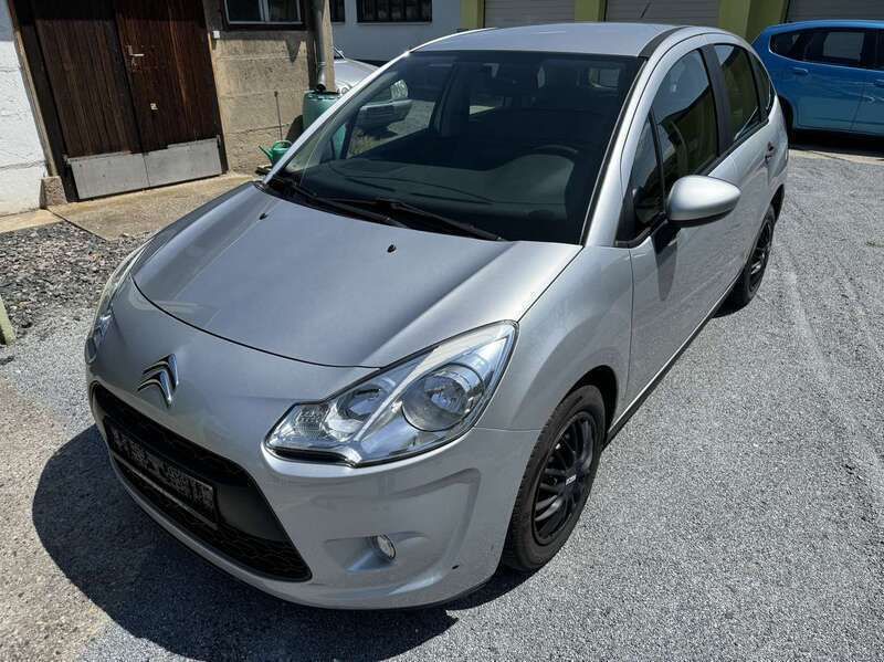 Gris aluminium Gebraucht 2012 Citroën C3 Attraction Kleinwagen | 4.190 € (Etwas zu teuer) - Bild 1/4