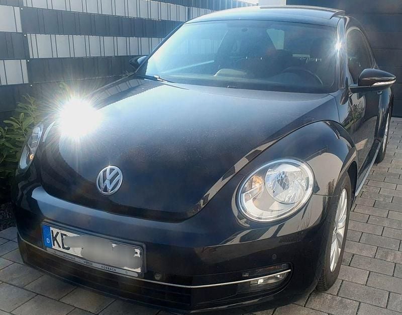 Gebraucht VW Beetle Design 105 PS (77 kW) 2013 Schwarz Kleinwagen