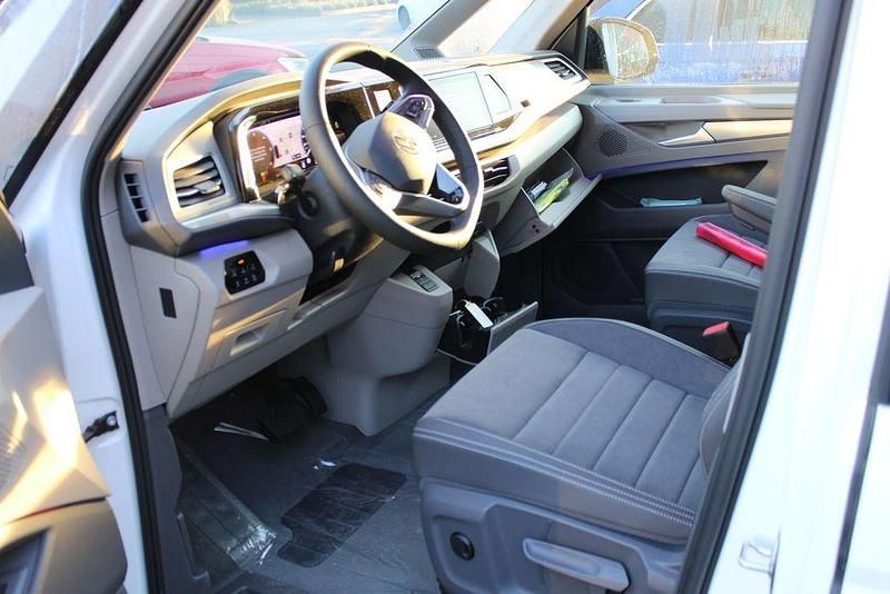 Gebraucht VW Multivan Edition 150 PS (110 kW) 2025 Candyweiß Van