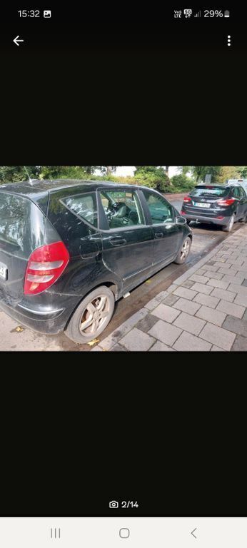 Schwarz Gebraucht 2004 Mercedes A200 Avantgarde Van / Kleinbus | 1.100 € (Fairer Preis) - Bild 1/4