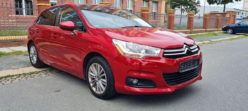 Rot Gebraucht 2012 Citroën C4 Tendance Limousine | 3.699 € (Fairer Preis) - Bild 1/4