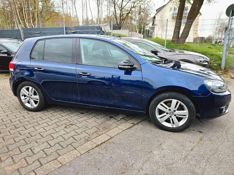 Gebraucht VW Golf VII Match 86 PS (63 kW) 2012 Blau Limousine