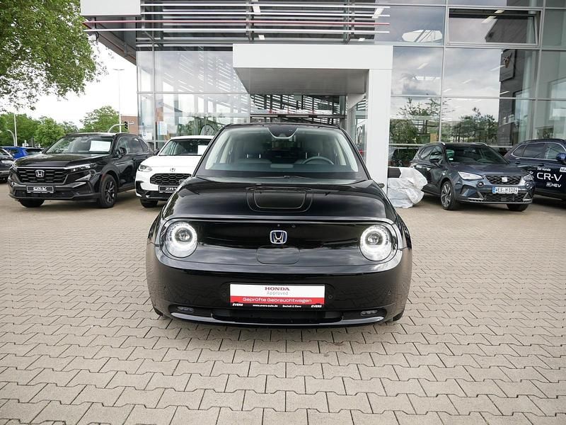 Gebraucht Honda e Advance 113 kW (154 PS) 2020 Crystal black pearl Kleinwagen