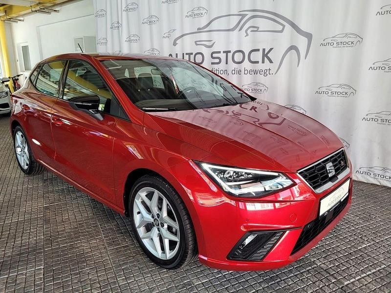 Rot Gebraucht 2021 Seat Ibiza Beats Limousine | 15.950 € (Fairer Preis) - Bild 1/4