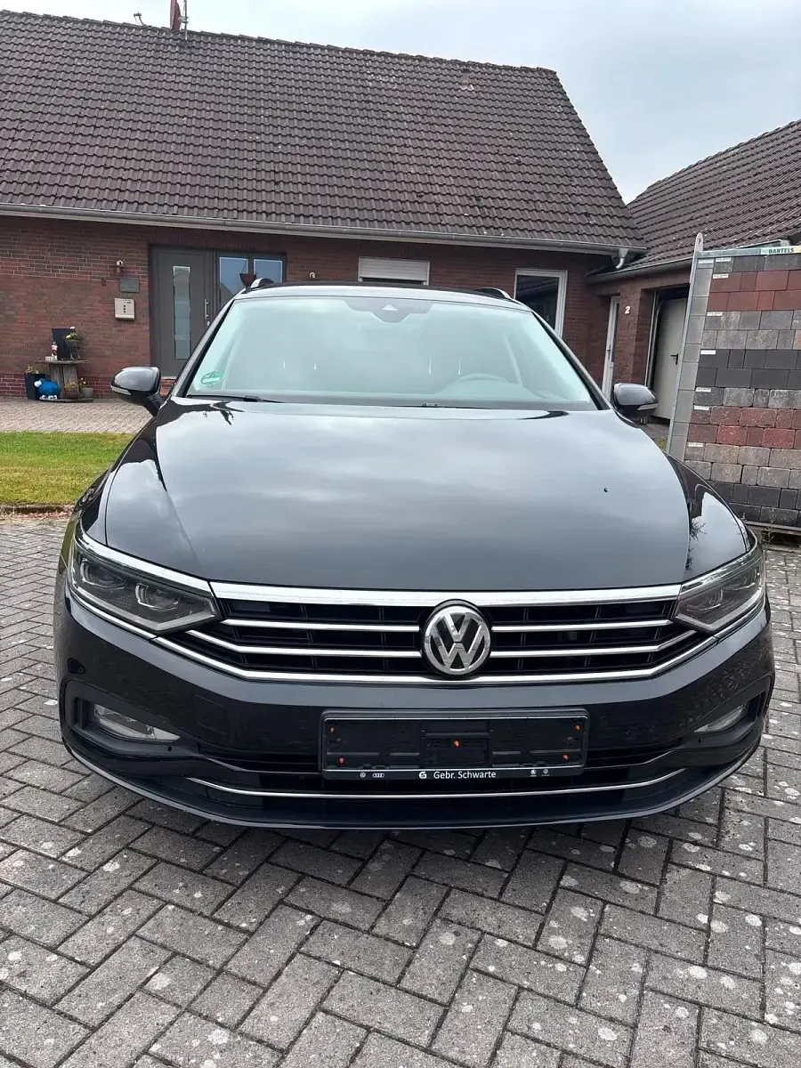 Gebraucht VW Passat 150 PS (110 kW) 2020 Schwarz Kombi