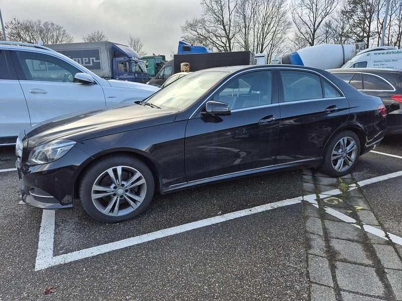 Gebraucht Mercedes E300 Avantgarde 204 PS (150 kW) 2014 Limousine