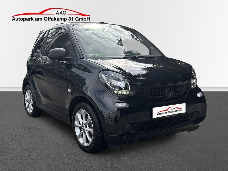 Schwarz Gebraucht 2017 Smart ForTwo Cabrio Passion Cabrio | 11.990 € (Fairer Preis) - Bild 1/4