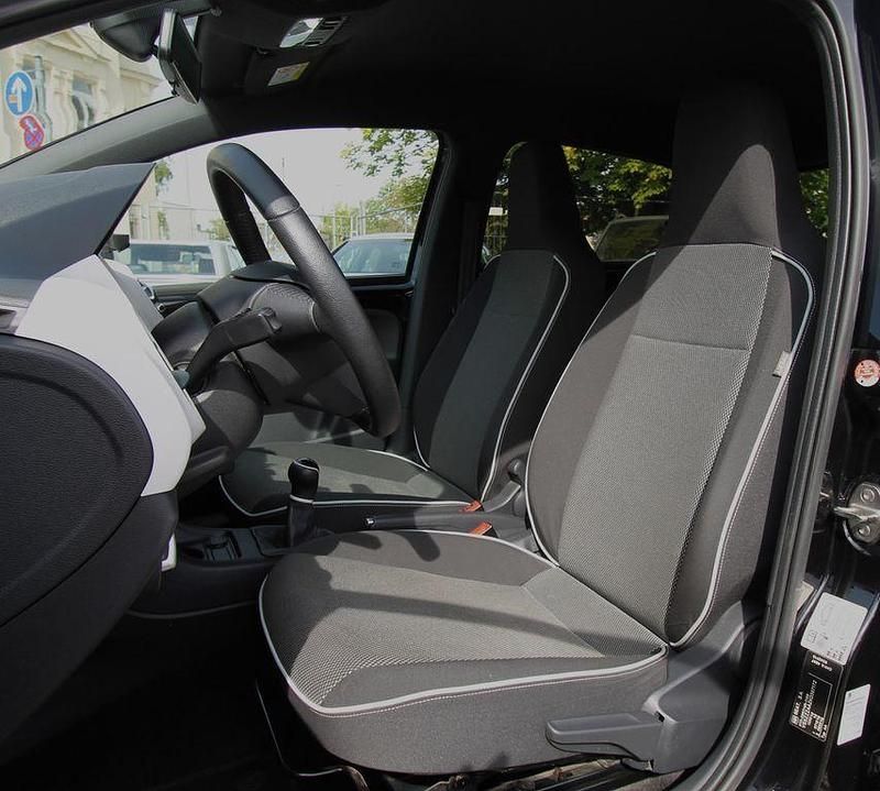 Gebraucht Seat Mii Chic 60 PS (44 kW) 2019 Schwarz Kleinwagen