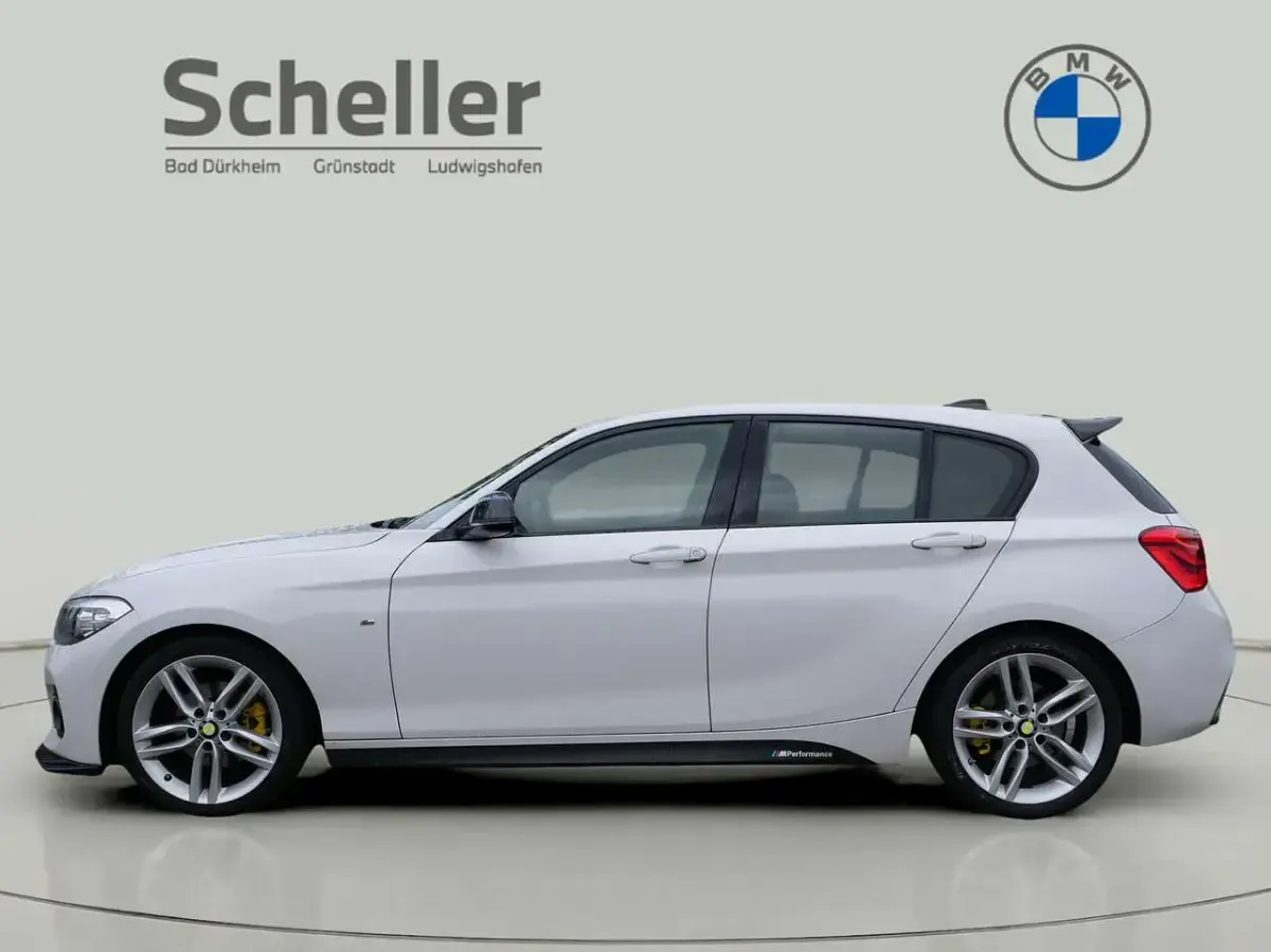 Gebraucht BMW 120 Performance 190 PS (139 kW) 2017 Alpinweiss iii Kleinwagen