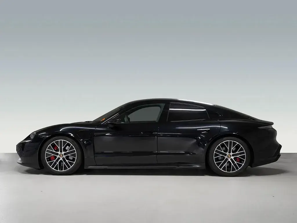 Gebraucht Porsche Taycan GTS 439 kW (598 PS) 2022 Schwarz Limousine