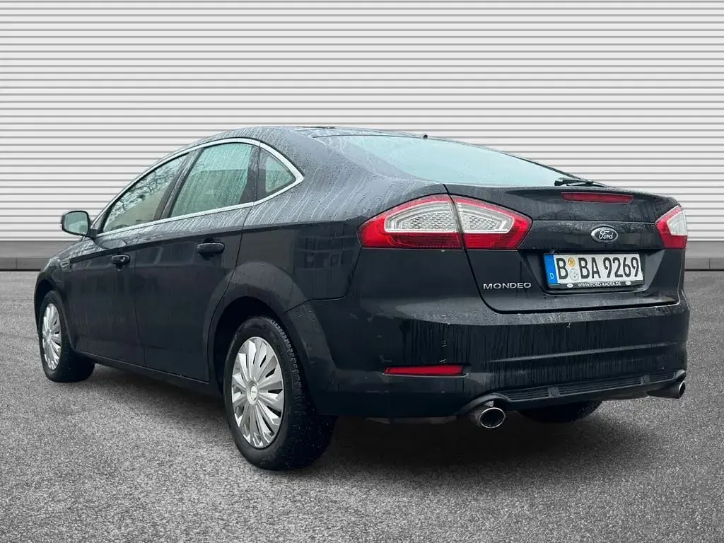Gebraucht Ford Mondeo Titanium 203 PS (149 kW) 2011 Schwarz Limousine