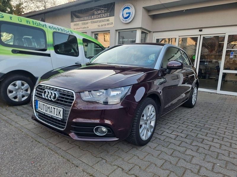 Second-hand Audi A1 Ambition 122 CP (89 kW) 2012 Maro Hatchback