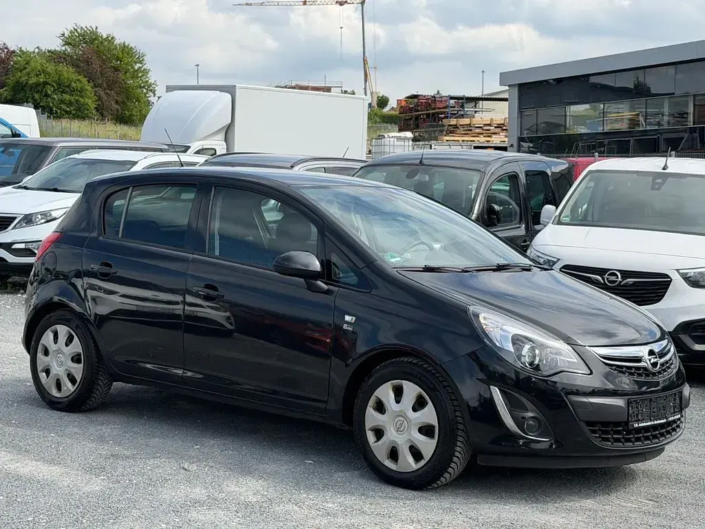 Gebraucht Opel Corsa 101 PS (74 kW) 2012 Schwarz Kleinwagen