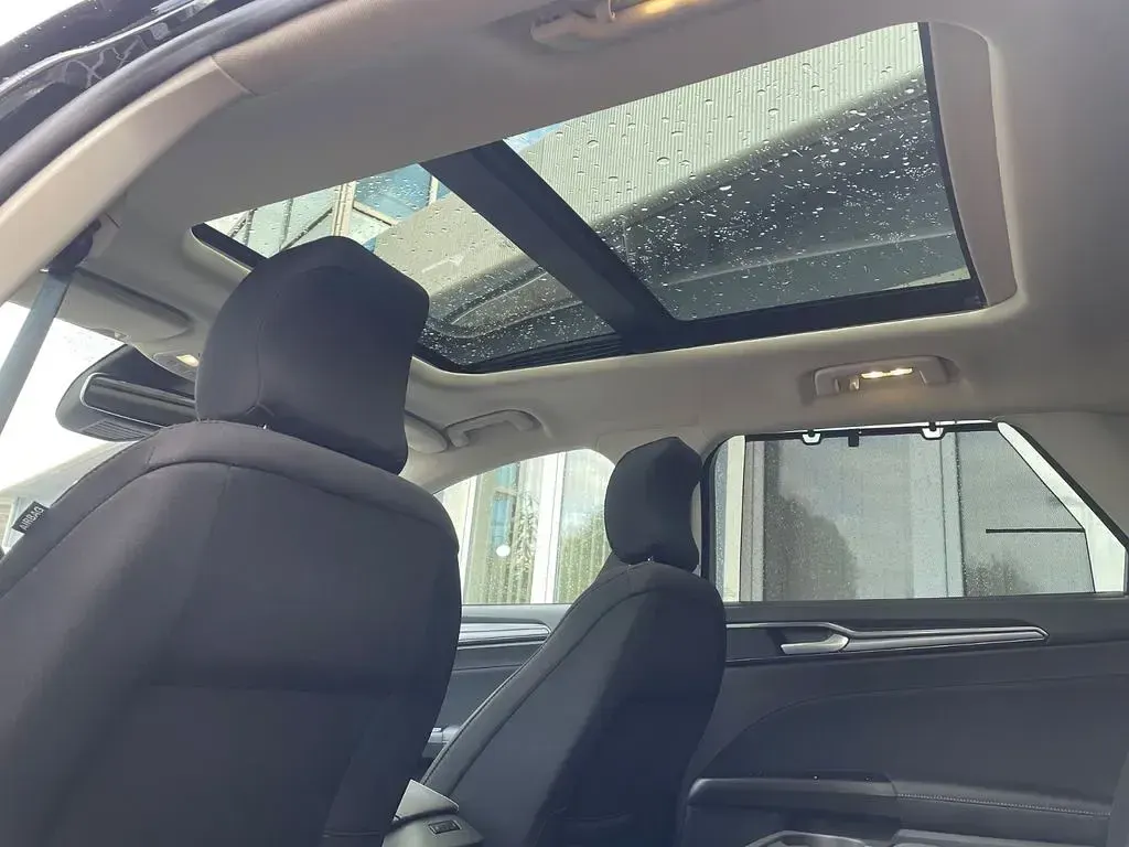Gebraucht Ford Mondeo 150 PS (110 kW) 2022 Schwarz Kombi