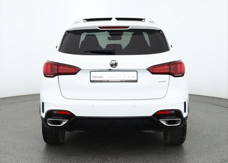 Second-hand MG HS Luxury 162 CP (119 kW) 2024 Alb SUV