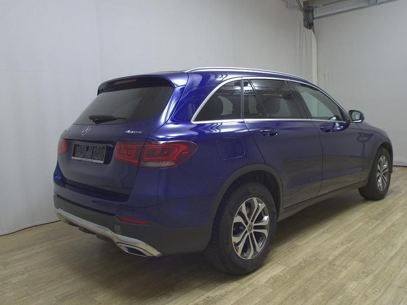 Gebraucht Mercedes GLC220 194 PS (142 kW) 2021 Blau SUV