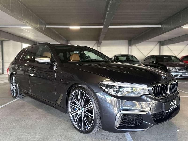 Sophistograu brillanteffekt me Gebraucht 2018 BMW 550 Kombi | 26.999 € (Guter Preis) - Bild 1/4