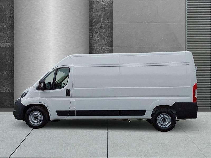 Gebraucht Opel Movano 140 PS (102 kW) 2025 Weiß Van