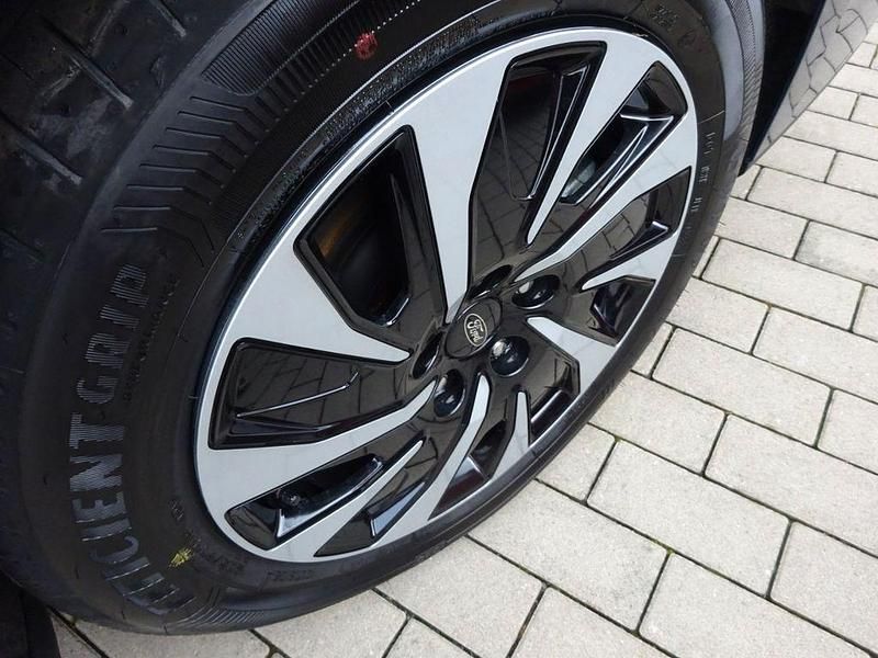 Gebraucht Ford Focus Titanium 155 PS (114 kW) 2025 Blau Limousine