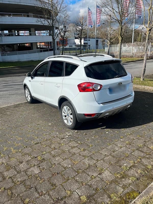 Gebraucht Ford Kuga 200 PS (147 kW) 2010 Weiß SUV