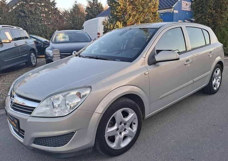 Gebraucht Opel Astra Edition 90 PS (66 kW) 2007 Grau Limousine