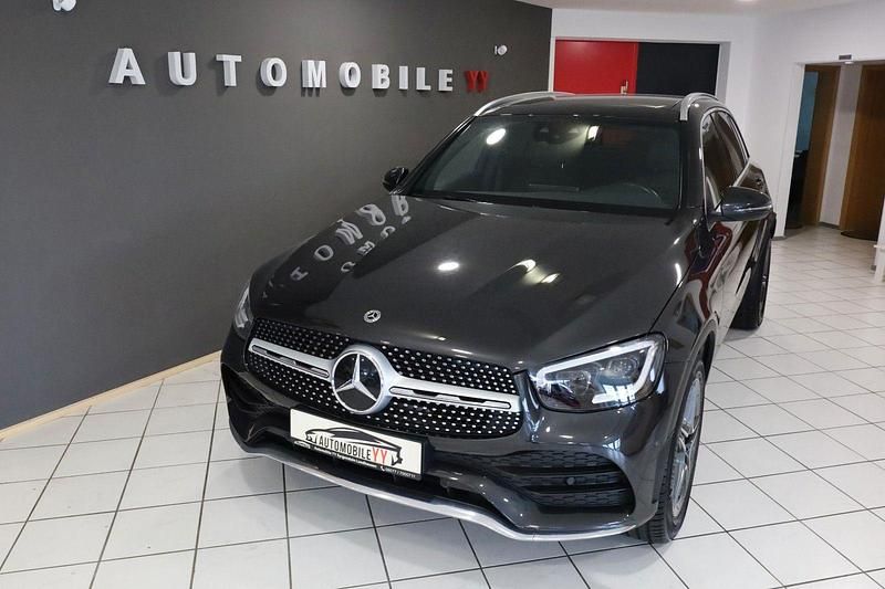 Grau Gebraucht 2020 Mercedes GLC400d AMG line SUV | 39.999 € (Guter Preis) - Bild 1/4