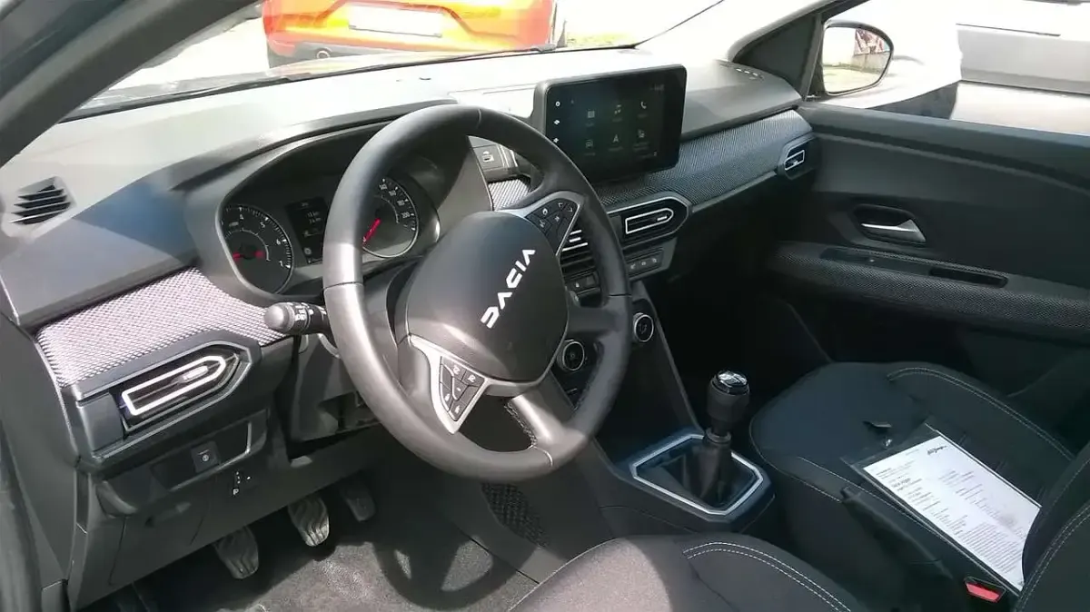 Gebraucht Dacia Jogger Expression 110 PS (80 kW) 2026 Dolomit garu metallic Van / Kleinbus