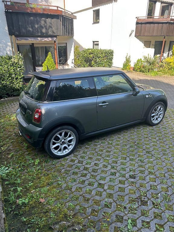 Usado Mini Cooper S 174 HP (127 kW) 2007 Cinzento Citadino