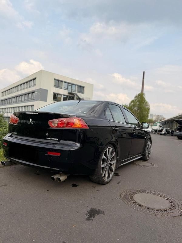 Usata Mitsubishi Lancer 143 CV (105 kW) 2008 Nero Berlina