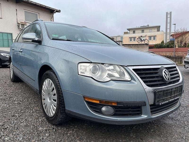 Grau Gebraucht 2008 VW Passat Limousine | 3.499 € (Fairer Preis) - Bild 1/4