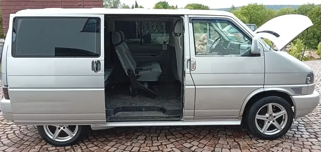 Gebraucht VW T4 102 PS (75 kW) 2002 Silber Van