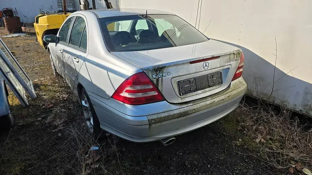 Gebraucht Mercedes C200 Classic 170 PS (125 kW) 2005 Silber Limousine