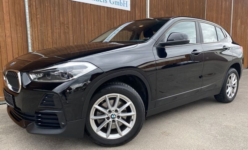 Schwarz ii Gebraucht 2022 BMW X2 Advantage SUV | 18.760 € (Superpreis) - Bild 1/4