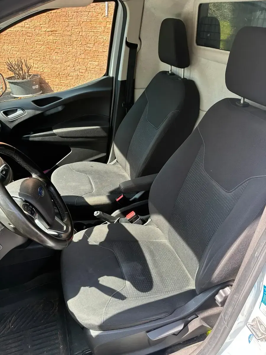 Gebraucht Ford Transit 2017 Weiß Van / Kleinbus