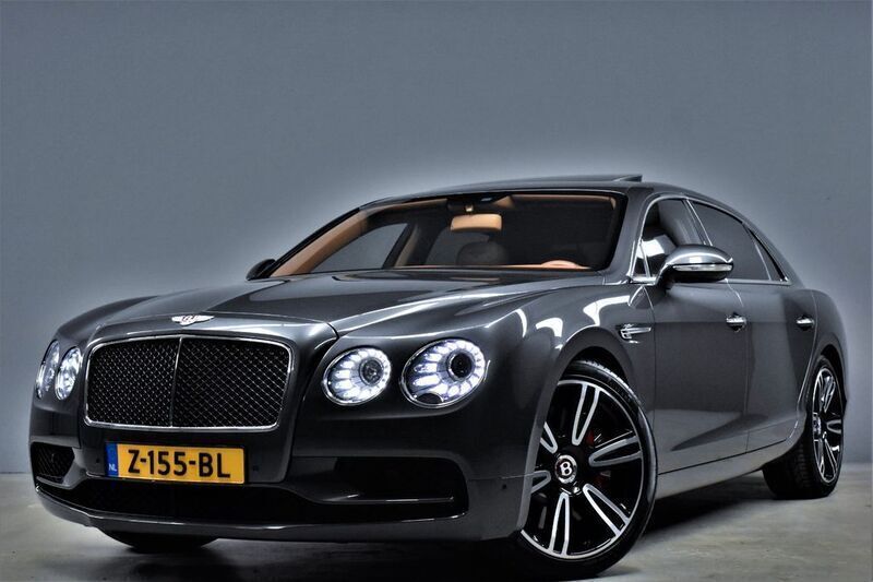 Grau Gebraucht 2016 Bentley Flying Spur Limousine | 74.950 € (Fairer Preis) - Bild 1/4