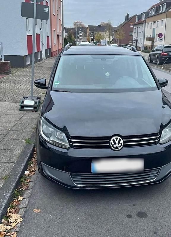 Gebraucht VW Touran 140 PS (102 kW) 2011 Schwarz Van / Kleinbus