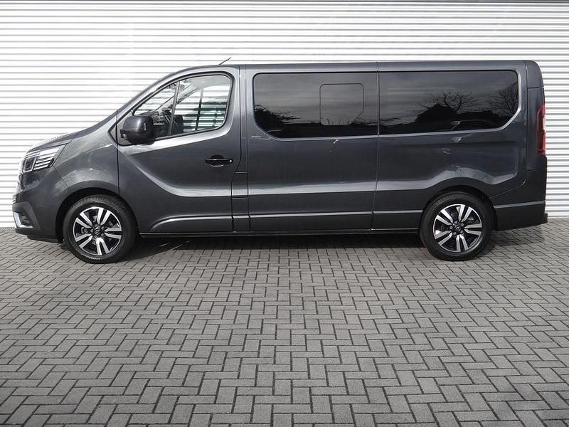 Gebraucht Renault Trafic 170 PS (125 kW) 2023 Grau Van / Kleinbus
