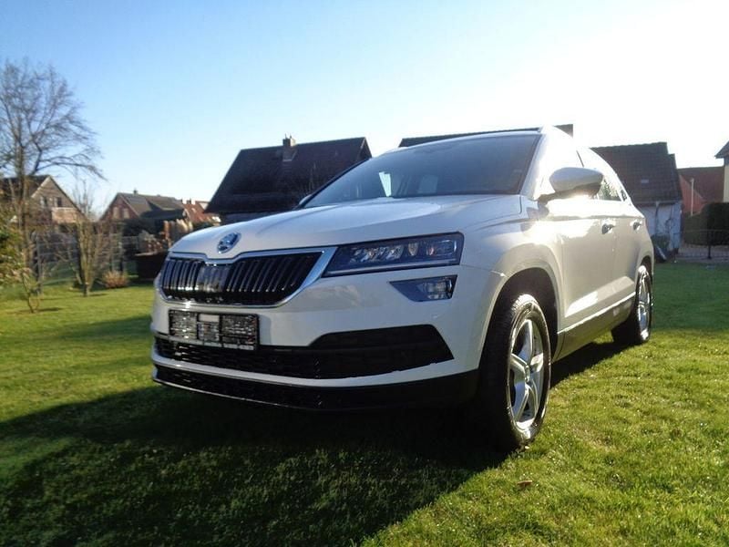 Weiß Gebraucht 2019 Skoda Karoq Style SUV | 16.800 € (Superpreis) - Bild 1/4