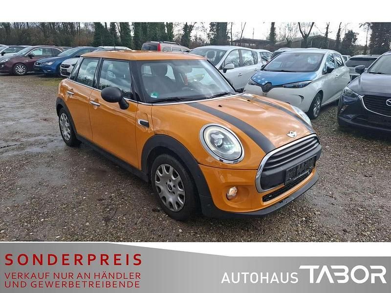 Usado Mini ONE 102 HP (75 kW) 2015 Laranja Citadino