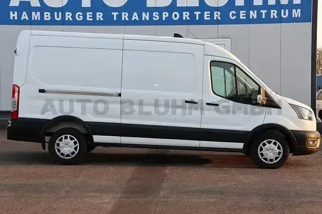 Używany Ford Transit 131 KM (96 kW) 2023 Biały Minivan