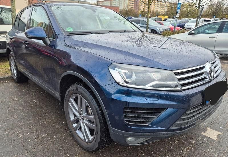 Gebraucht VW Touareg 262 PS (192 kW) 2015 Blau SUV