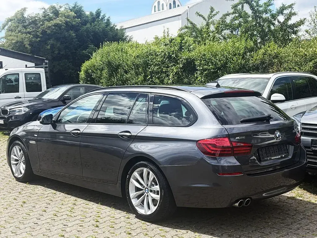 Gebraucht BMW 520 Performance 190 PS (139 kW) 2017 Grau Kombi
