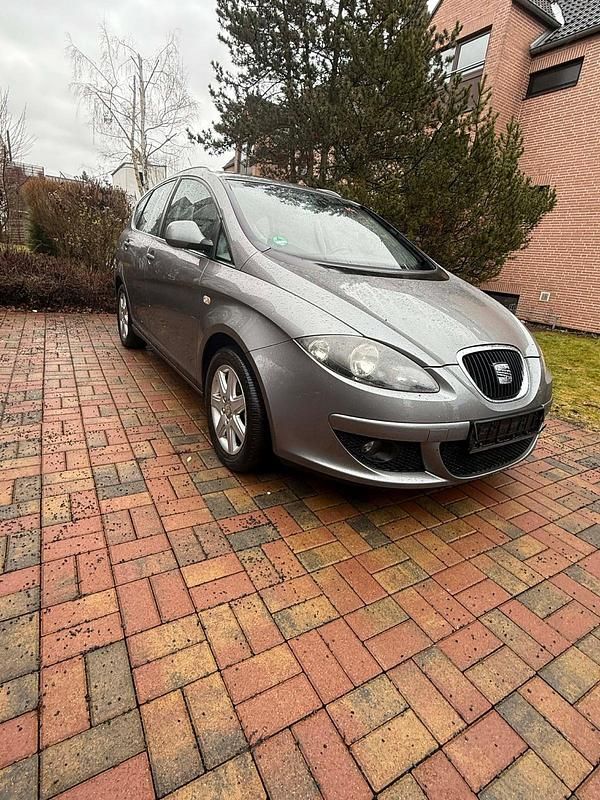 Gebraucht Seat Altea 105 PS (77 kW) 2009 Grün Limousine