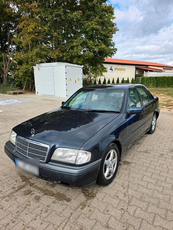 Blau Gebraucht 1998 Mercedes C180 Limousine | 1.800 € (Superpreis) - Bild 1/4