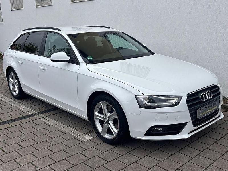 Second-hand Audi A4 Sport 120 CP (88 kW) 2014 Alb Berlinǎ