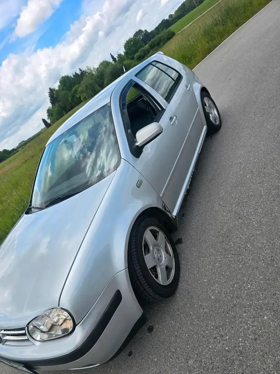 Gebraucht VW Golf 150 PS (110 kW) 2000 Silber Coupé