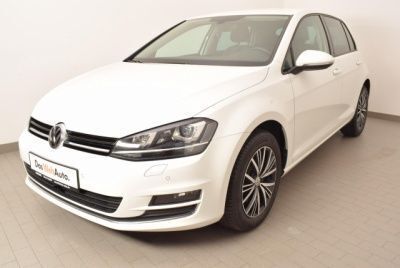 Weiß Gebraucht 2016 VW Golf VII Allstar Limousine | 13.440 € (Fairer Preis) - Bild 1/4