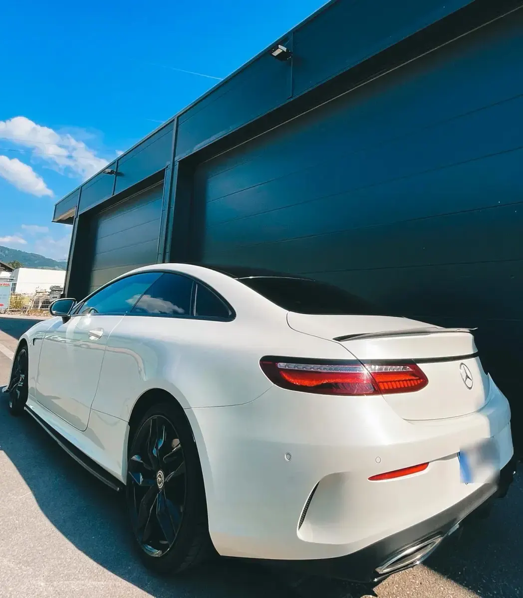 Gebraucht Mercedes E300 AMG line 245 PS (180 kW) 2018 Weiß Coupé
