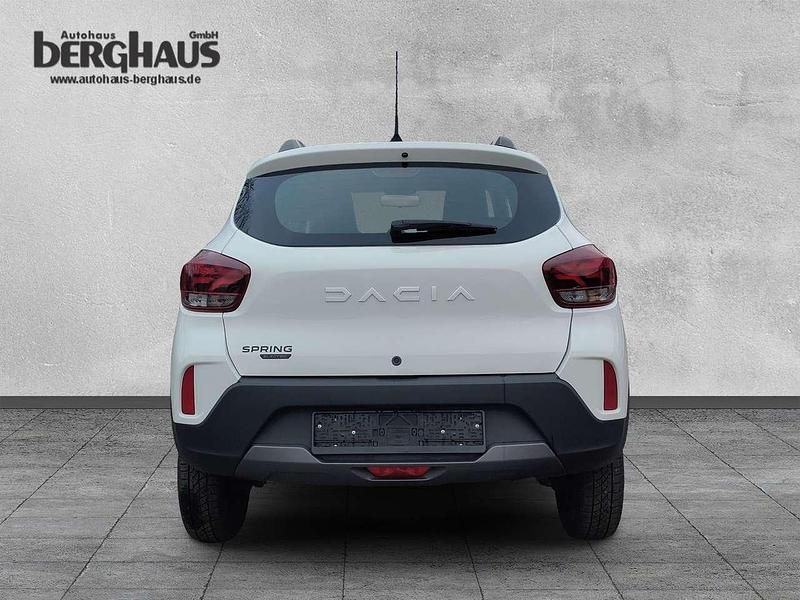 Gebraucht Dacia Spring Essentiel 33 kW (45 PS) 2023 Kaolinweiss Kleinwagen